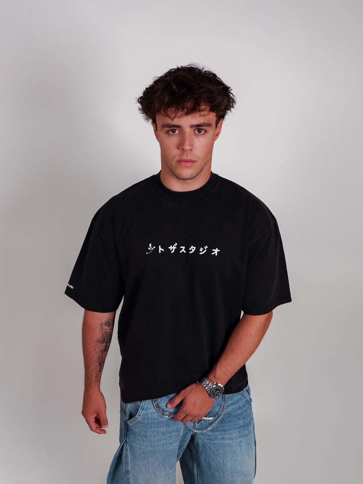 Lycoris tee